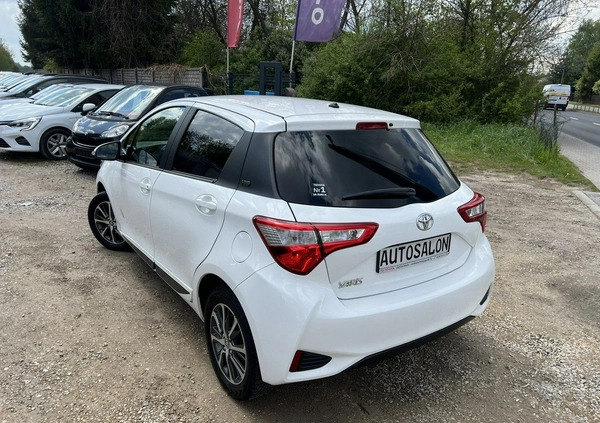 Toyota Yaris cena 57500 przebieg: 70000, rok produkcji 2020 z Łuków małe 781